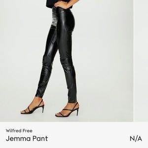 Aritzia Wilfred Free
Jemma Pant xxs   SOLD OUT
